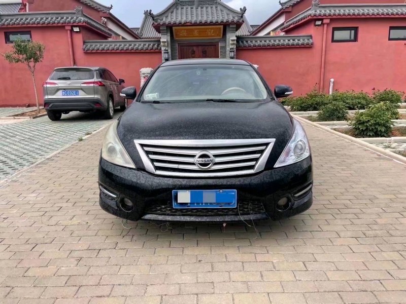 东营13年日产天籁1