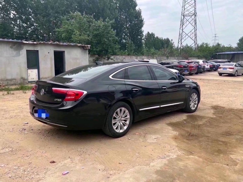 枣庄17年别克君越9