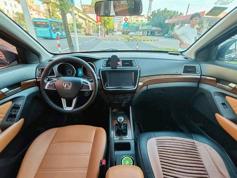 东莞17年北汽威旺S506