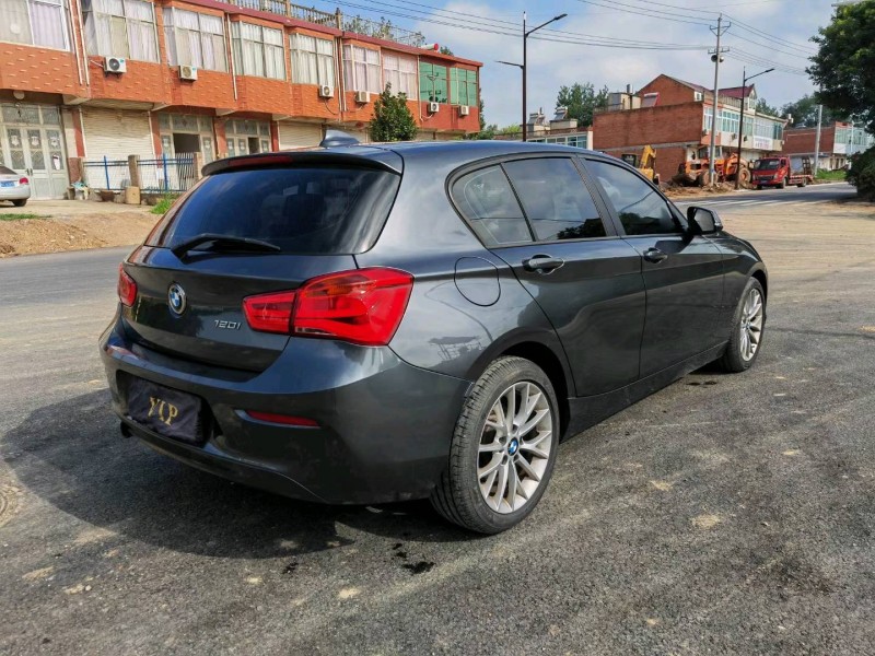 蚌埠16年宝马1系8