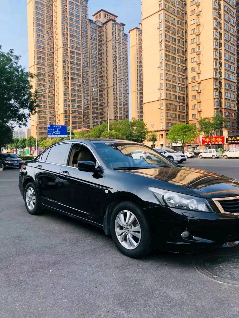 济南13年本田雅阁4