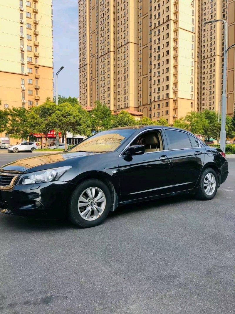 济南13年本田雅阁5