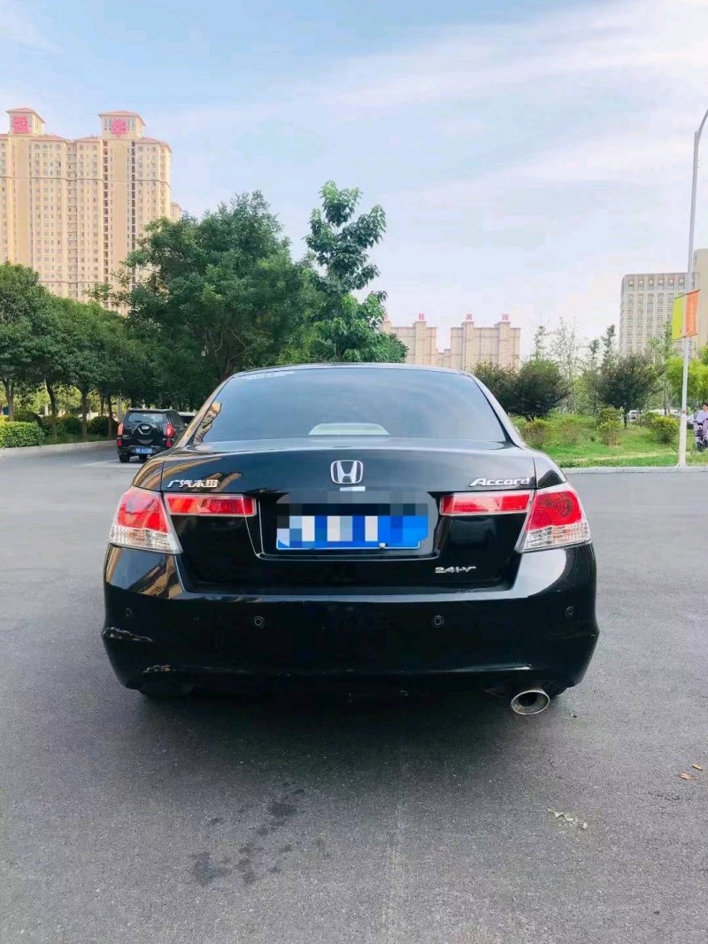 济南13年本田雅阁9