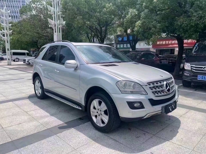 苏州09年奔驰ML6