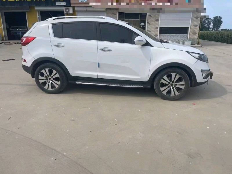 保定14年起亚智跑2