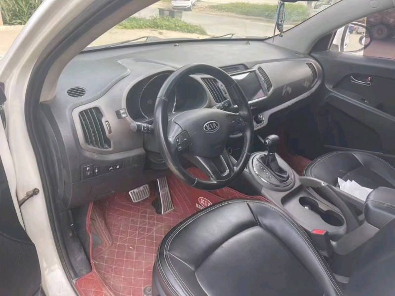 保定14年起亚智跑4