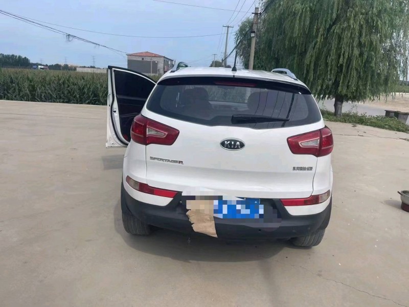 保定14年起亚智跑8