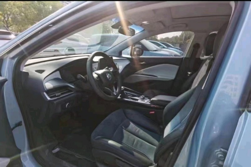 济南21年别克微蓝8