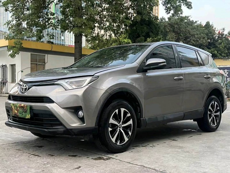 东莞18年丰田RAV4荣放3