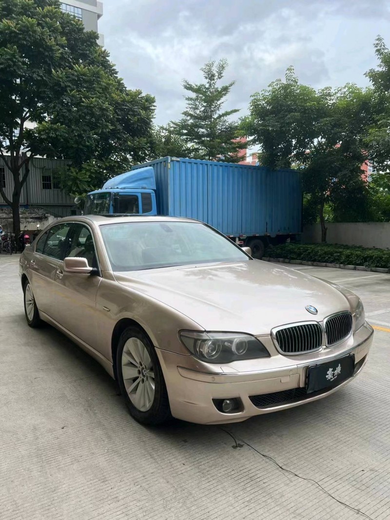 佛山05年宝马7系2