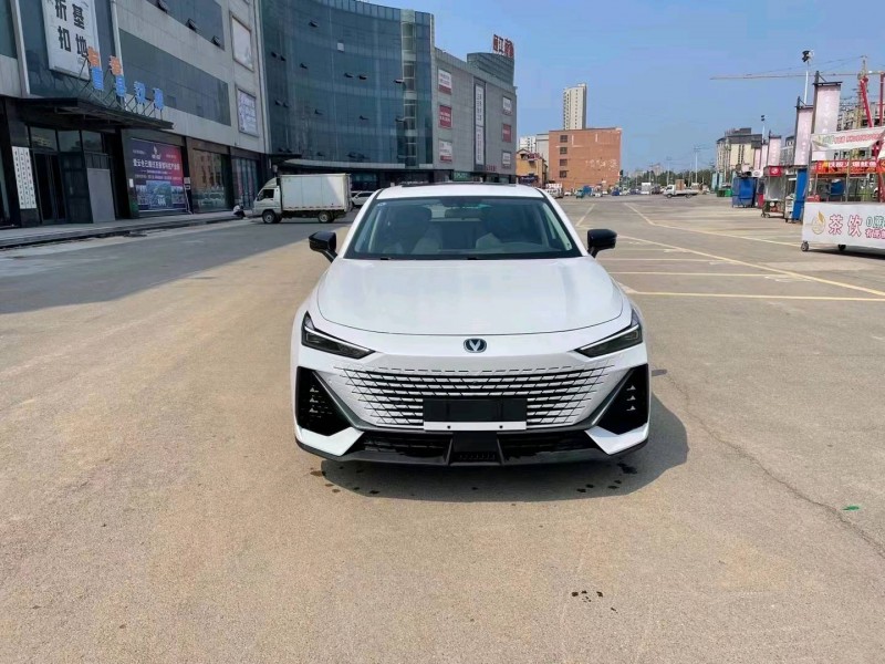 菏澤23年長安汽車UNI-V1