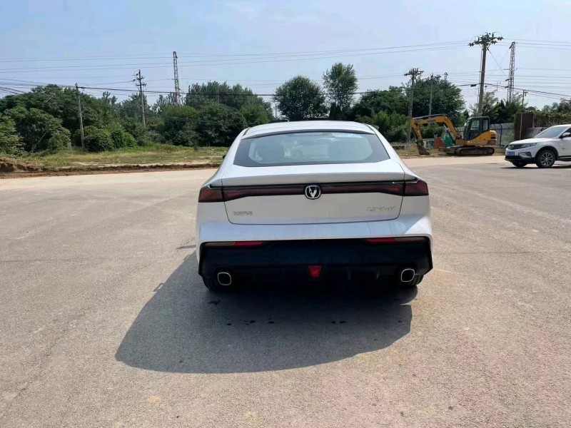 菏澤23年長安汽車UNI-V9