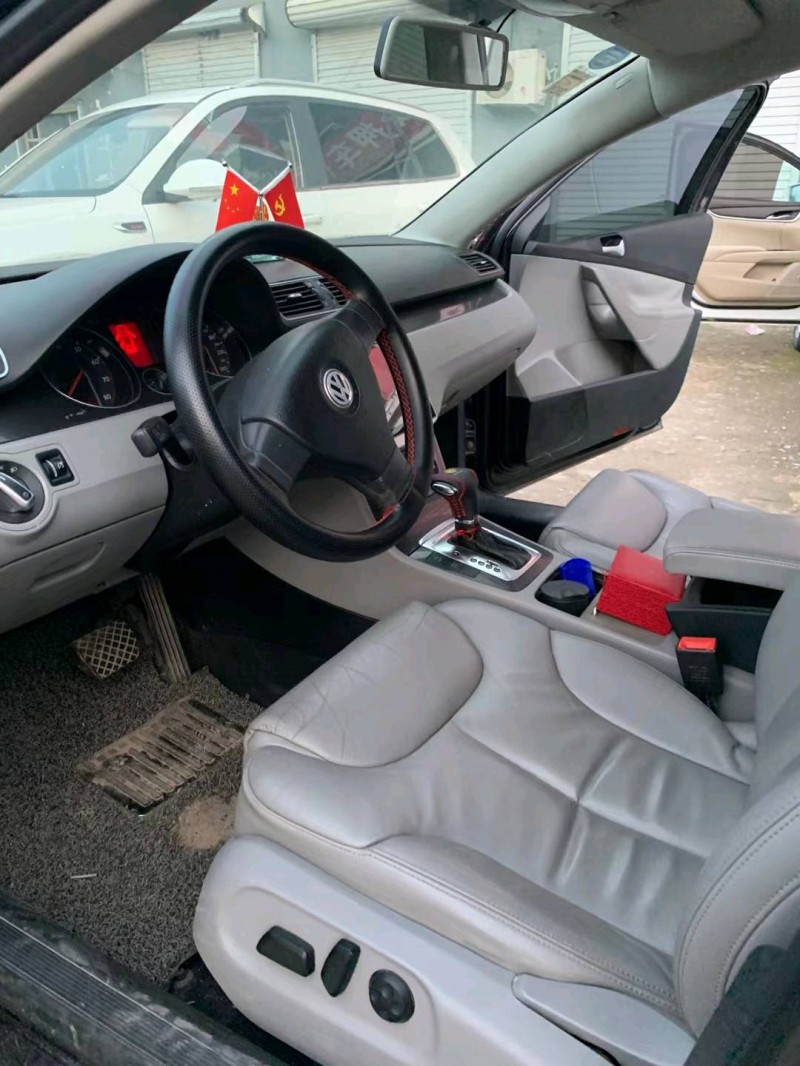 济南11年大众迈腾4