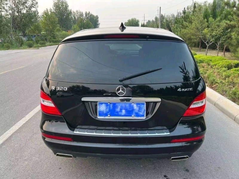 东营16年奔驰R6