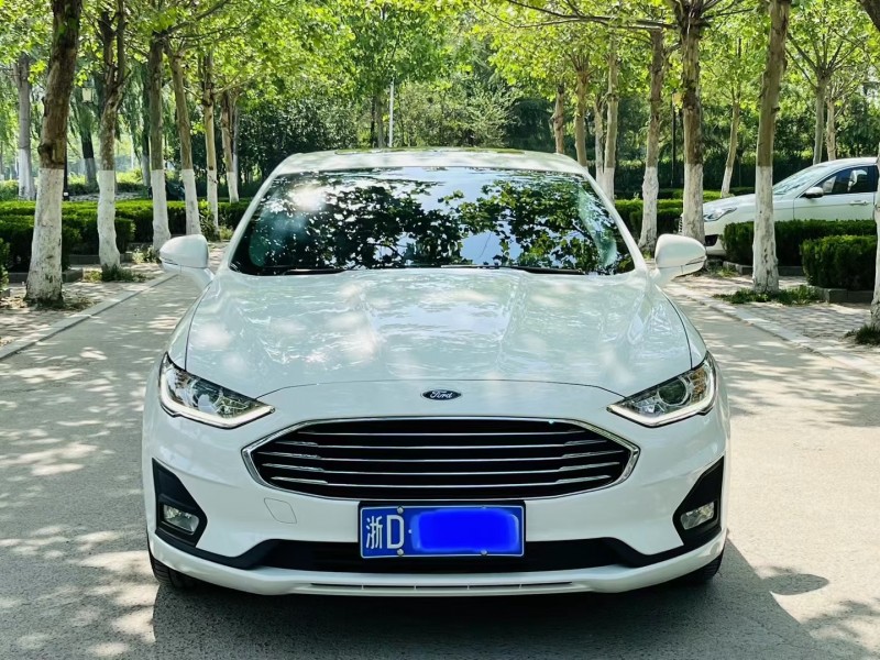 聊城21年福特蒙迪欧1