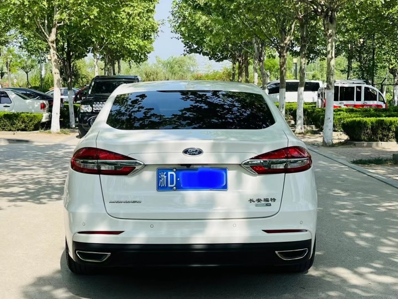 聊城21年福特蒙迪欧9