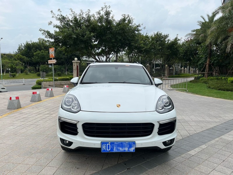 廈門16年保時捷卡宴1