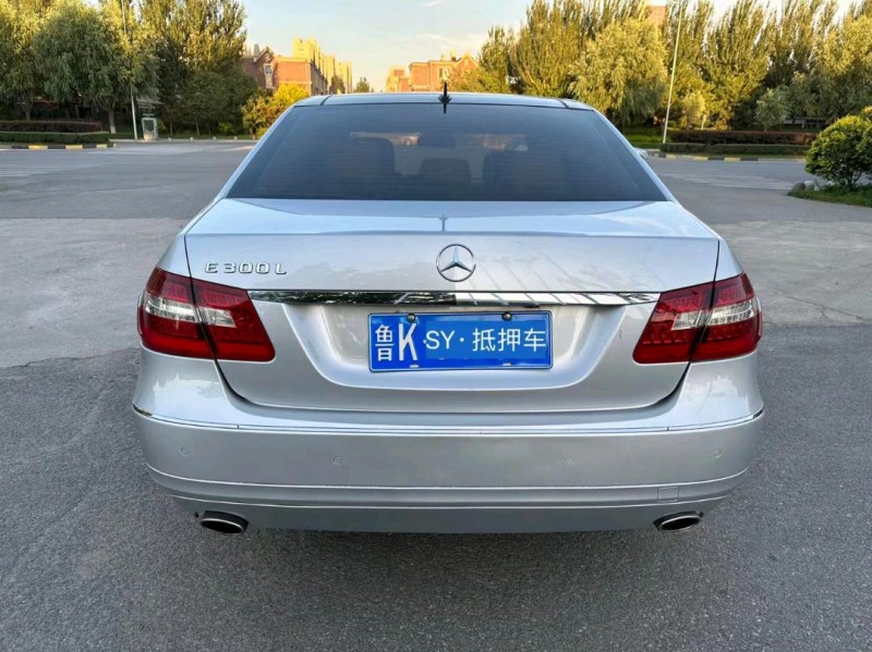 沈阳11年奔驰E8
