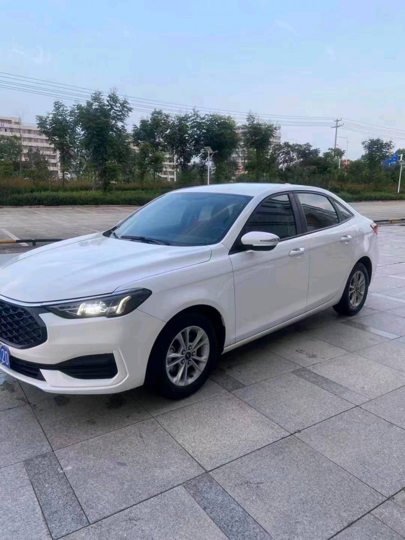 枣庄21年福特福睿斯3