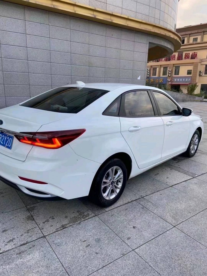 枣庄21年福特福睿斯7