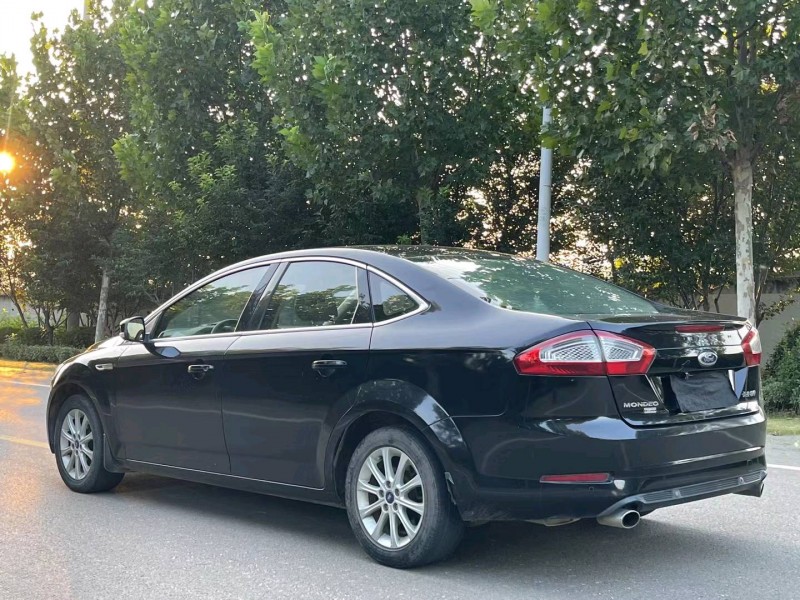 徐州14年福特蒙迪欧-致胜8