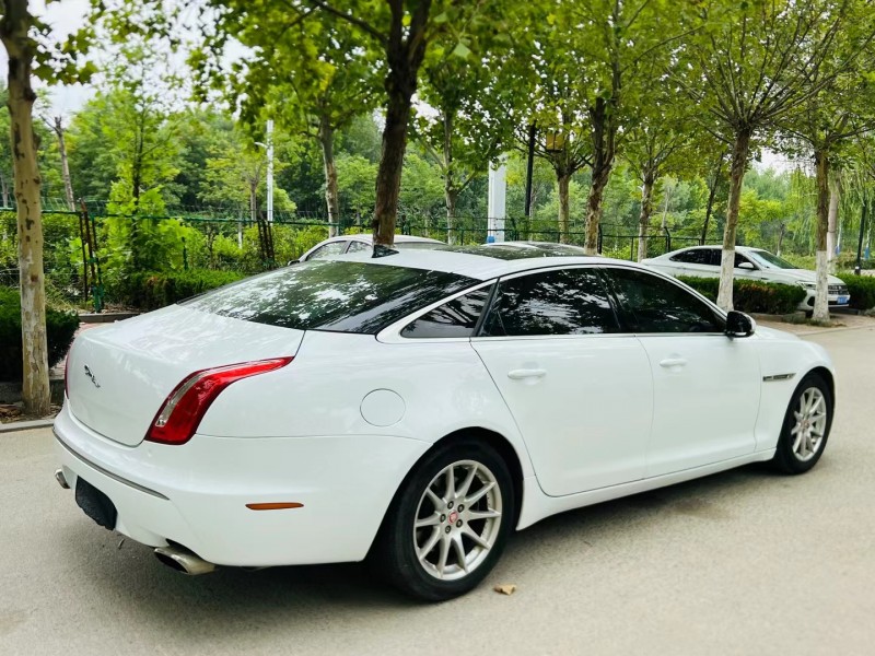 聊城13年捷豹XJL8