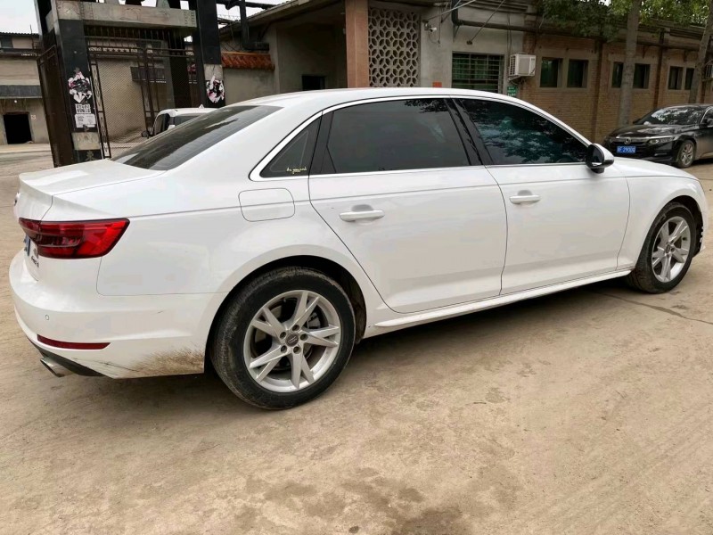 保定17年奥迪A4L3