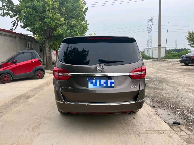 保定17年别克GL89