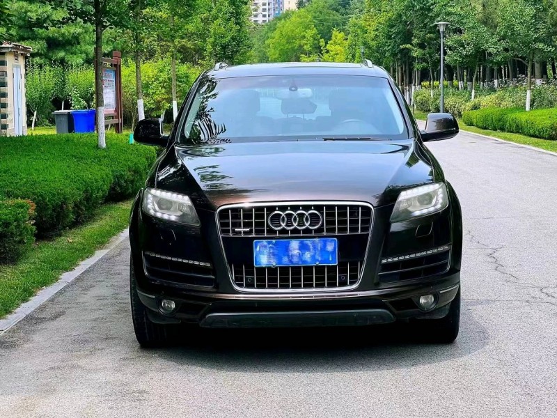 青岛12年奥迪Q71