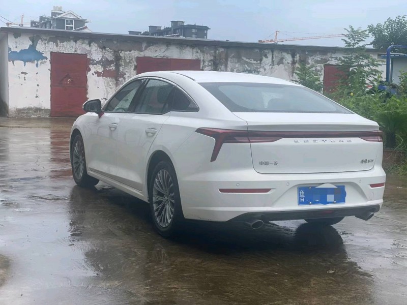 濟寧23年奔騰B707