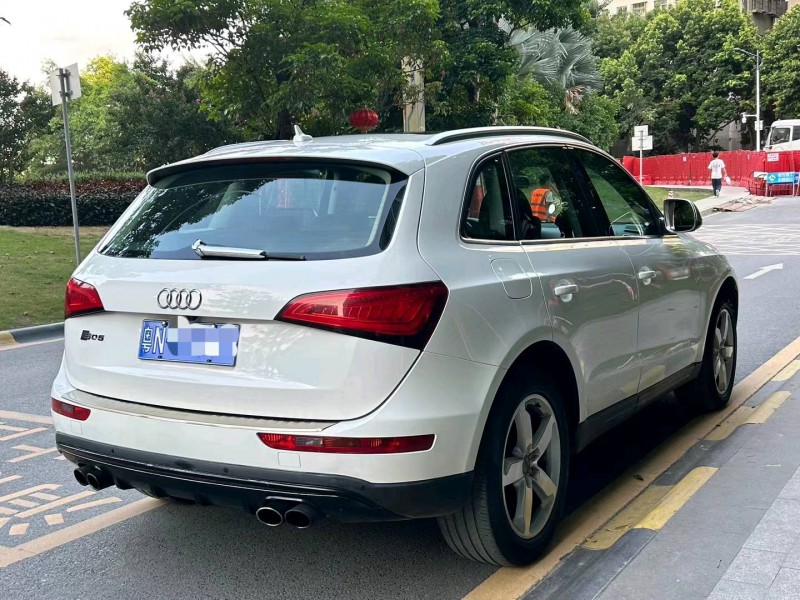 中山13年奥迪Q57