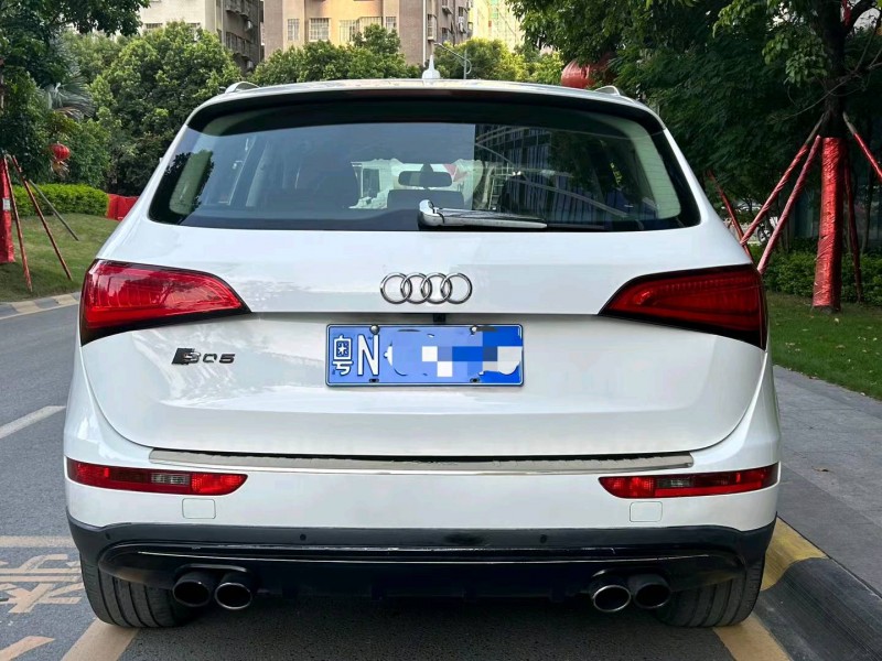 中山13年奥迪Q59