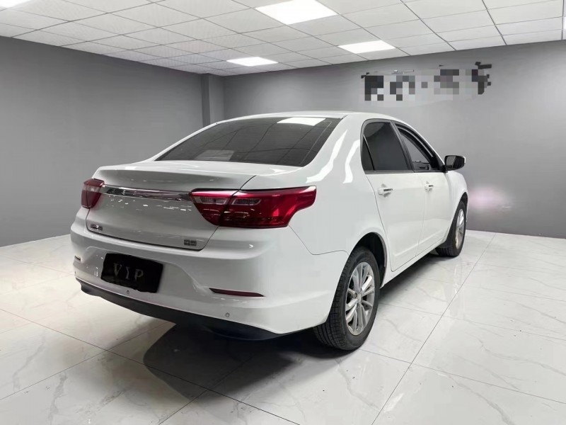 成都21年吉利远景8