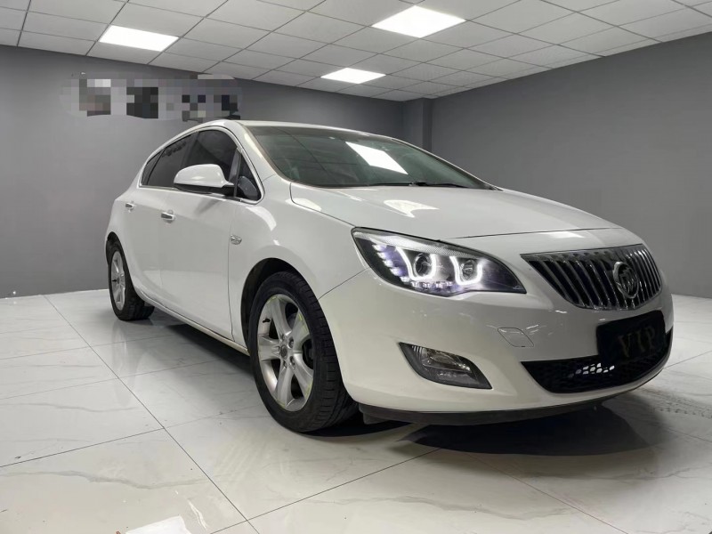 成都13年别克英朗2