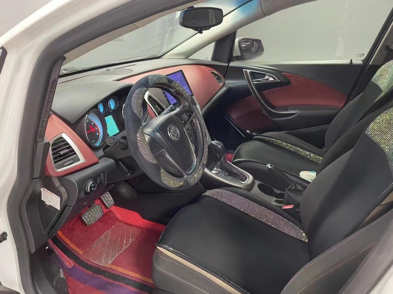 成都13年别克英朗4