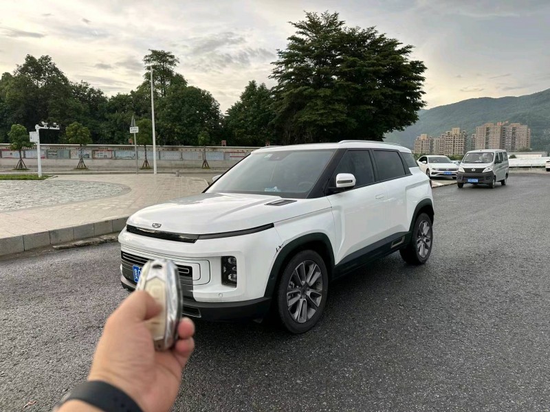 广州21年吉利帝豪3