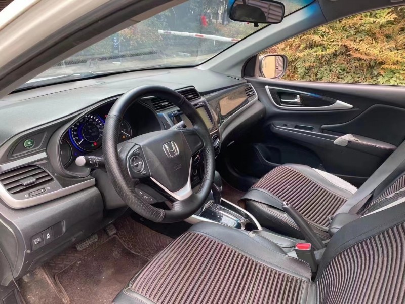 成都15年本田凌派4