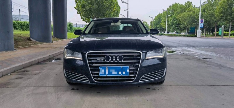 嘉兴14年奥迪A8L1