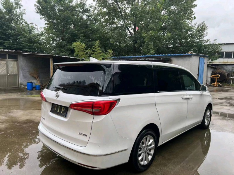 济宁20年别克GL86