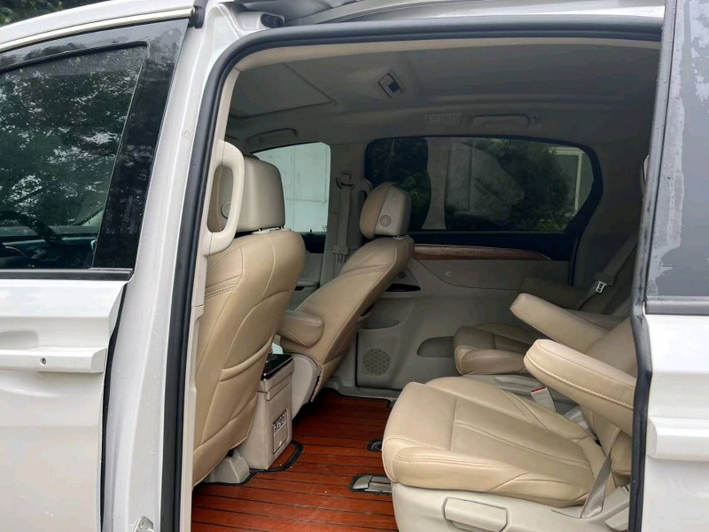 济宁20年别克GL87