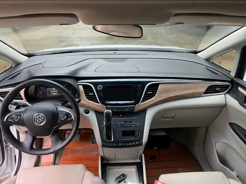 济宁20年别克GL89