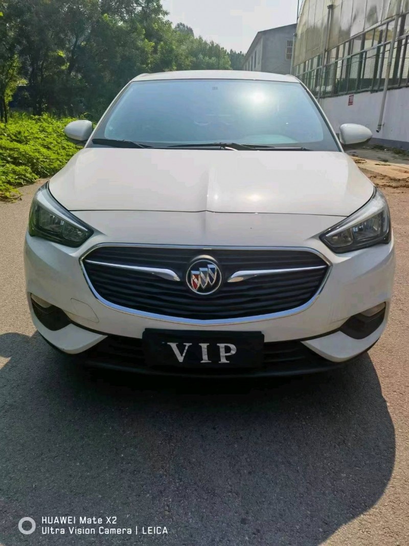 枣庄21年别克凯越1