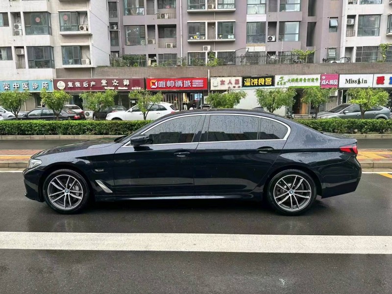 邯郸22年宝马5系3