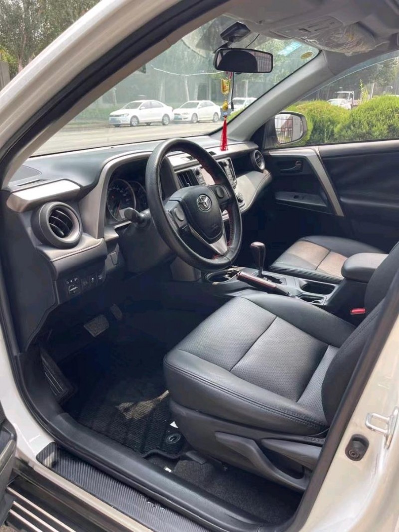 沈阳19年丰田RAV4荣放8