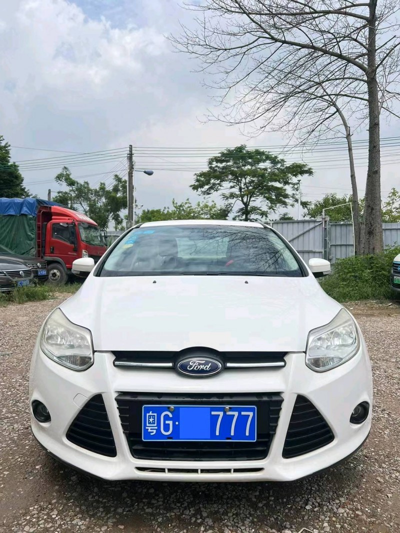 广州14年福特福克斯1