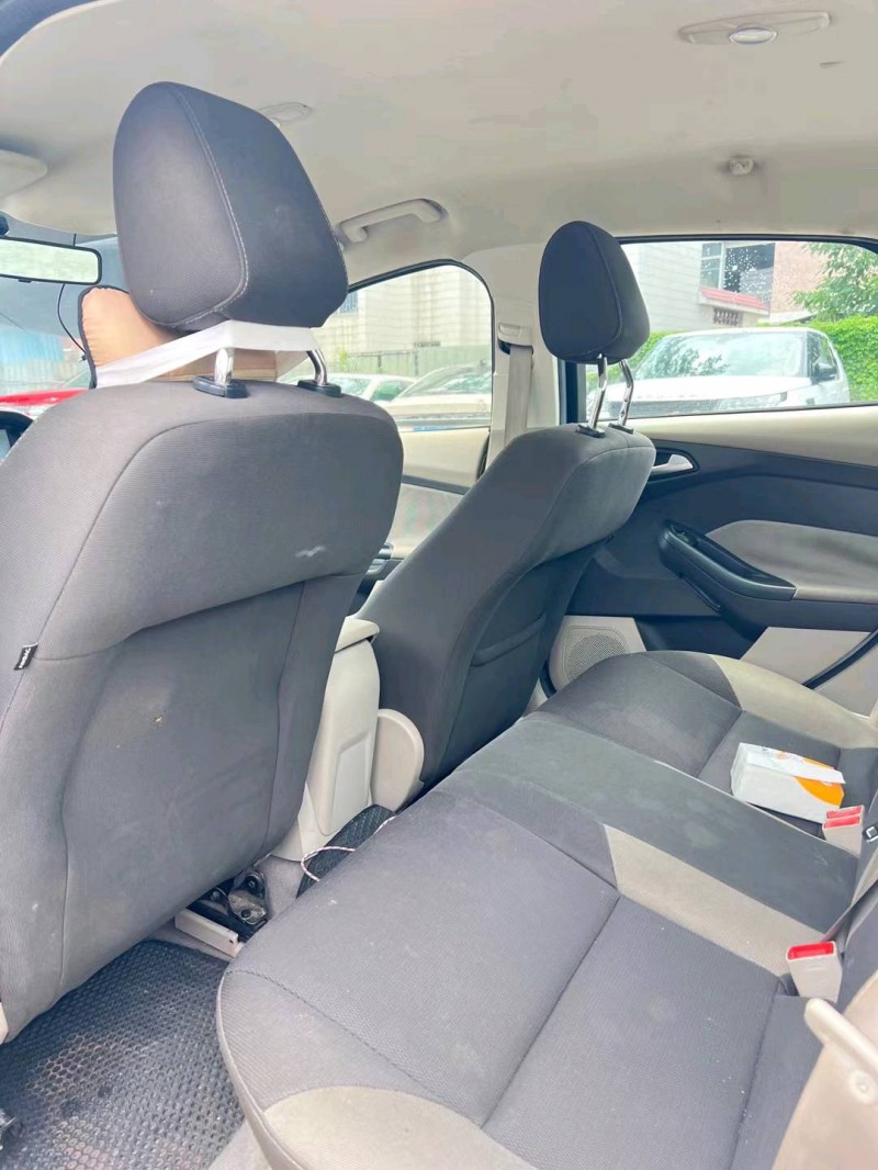 广州14年福特福克斯4