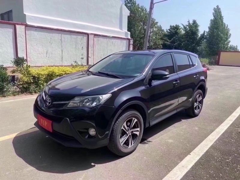 青岛16年丰田RAV42