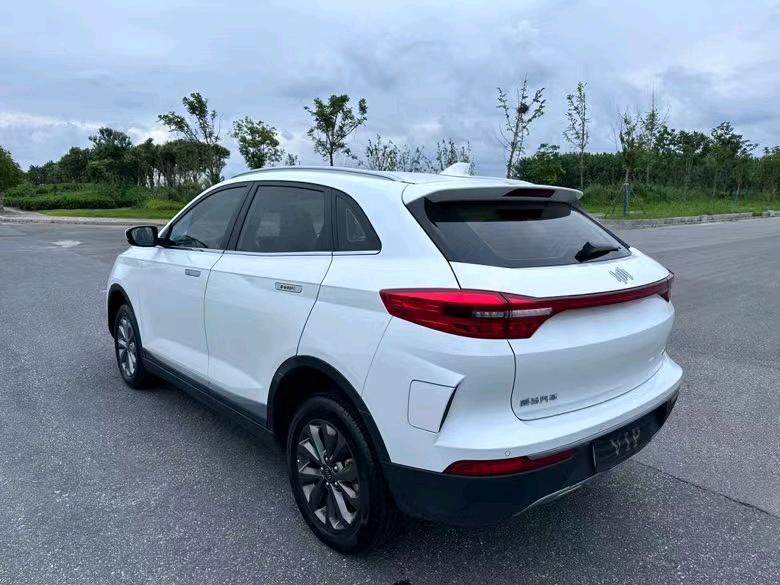 盐城21年威马汽车EX-58