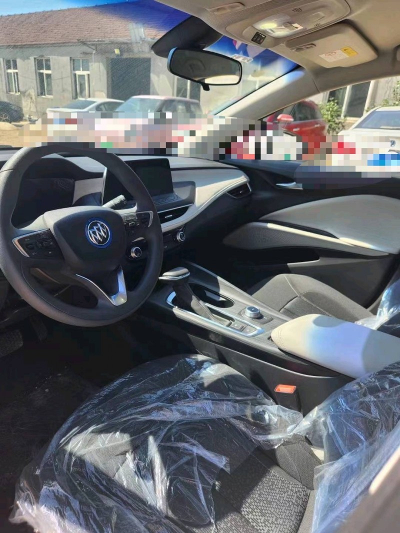 青岛23年别克微蓝5