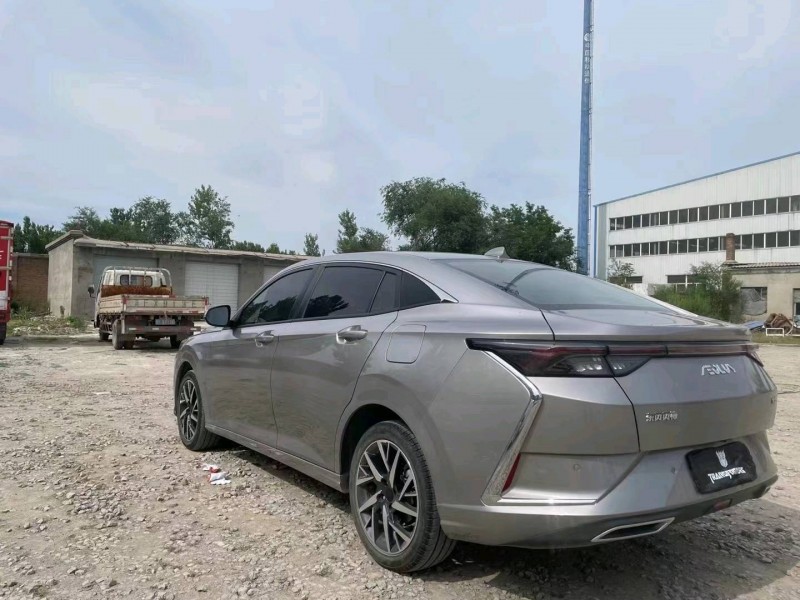 保定21年东风奕炫8